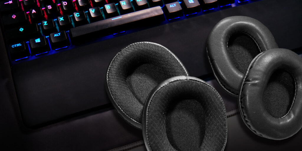 ATH-M50xSTS_lifestyle_desktop_03-1024x512 Audio-Technica ATH-M50xSTS i ATH-M50xSTS-USB – StreamSet za strimere, podkastere i kreativce