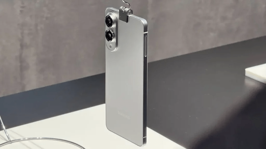 image-60 Galaxy S25 Edge na velikom ekranu - Kada telefon postane konzola