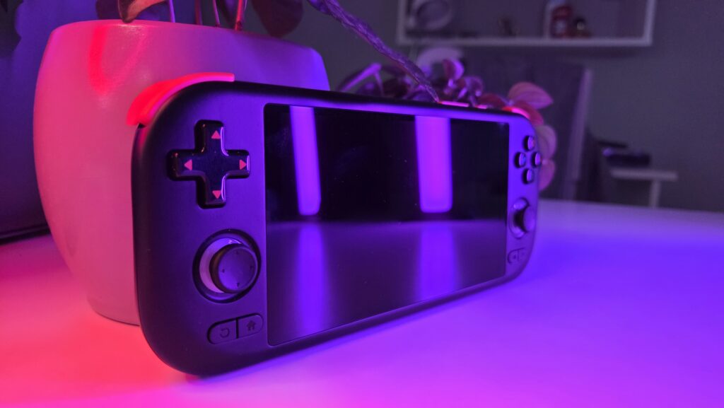 20251224_140043-1024x577 Mangmi AIR X - Recenzija - Portabilna retro konzola koja pomera granice isplativosti i funkcionalnosti