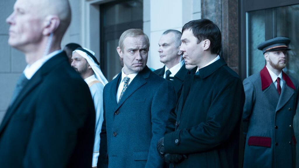 Carobnjak-iz-Kremlja_-FOTO-Carole-Bethuel-1024x577 Film i vino događaj uz novi film Olivijea Asajasa, “Čarobnjak iz Kremlja” u Concept Cinema